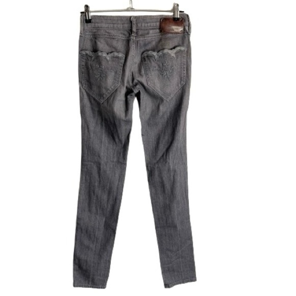 Women’s Diesel Grey Straight Jeans Size 26 US! - Picture 2 of 8